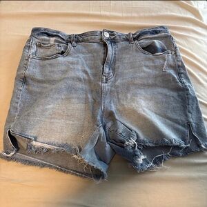 Arula Denim Shorts Women’s Size 14 Distressed Raw Hem